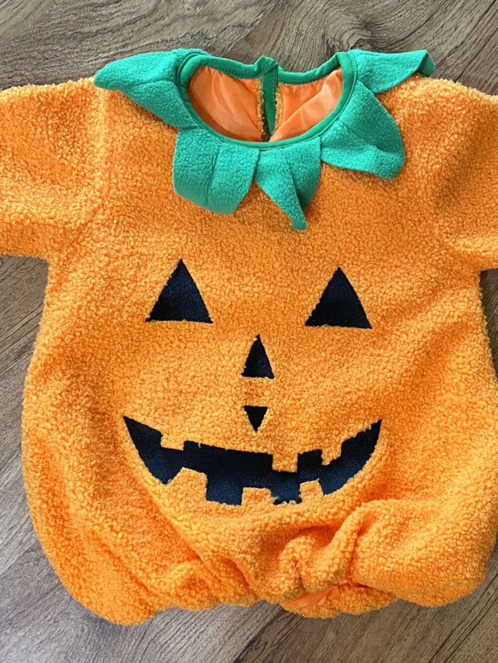 NWOT Pumpkin Costume -3-6 Months
